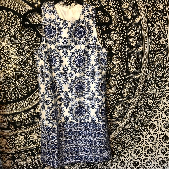 Mandala Pattern Dress - Picture 2 of 2